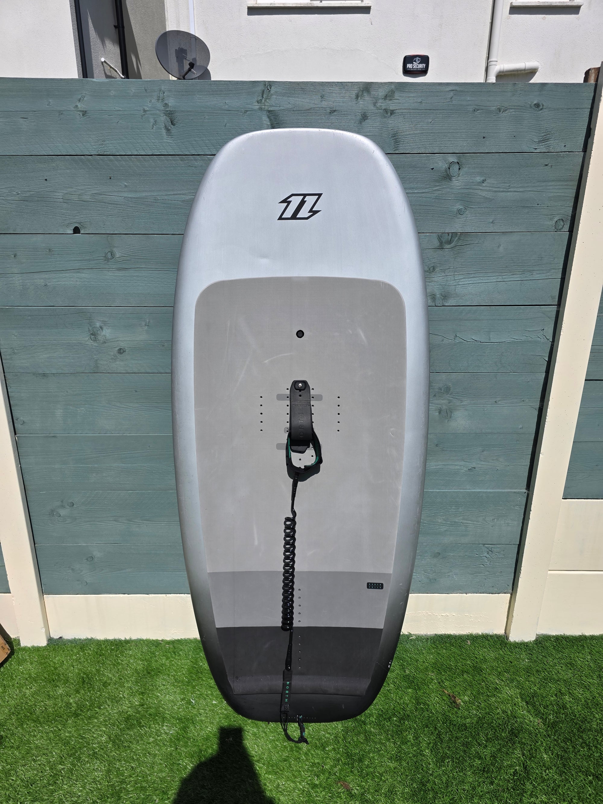 North Seek- Wing Foil Board Ex demo- 5ft 11- 138 litres
