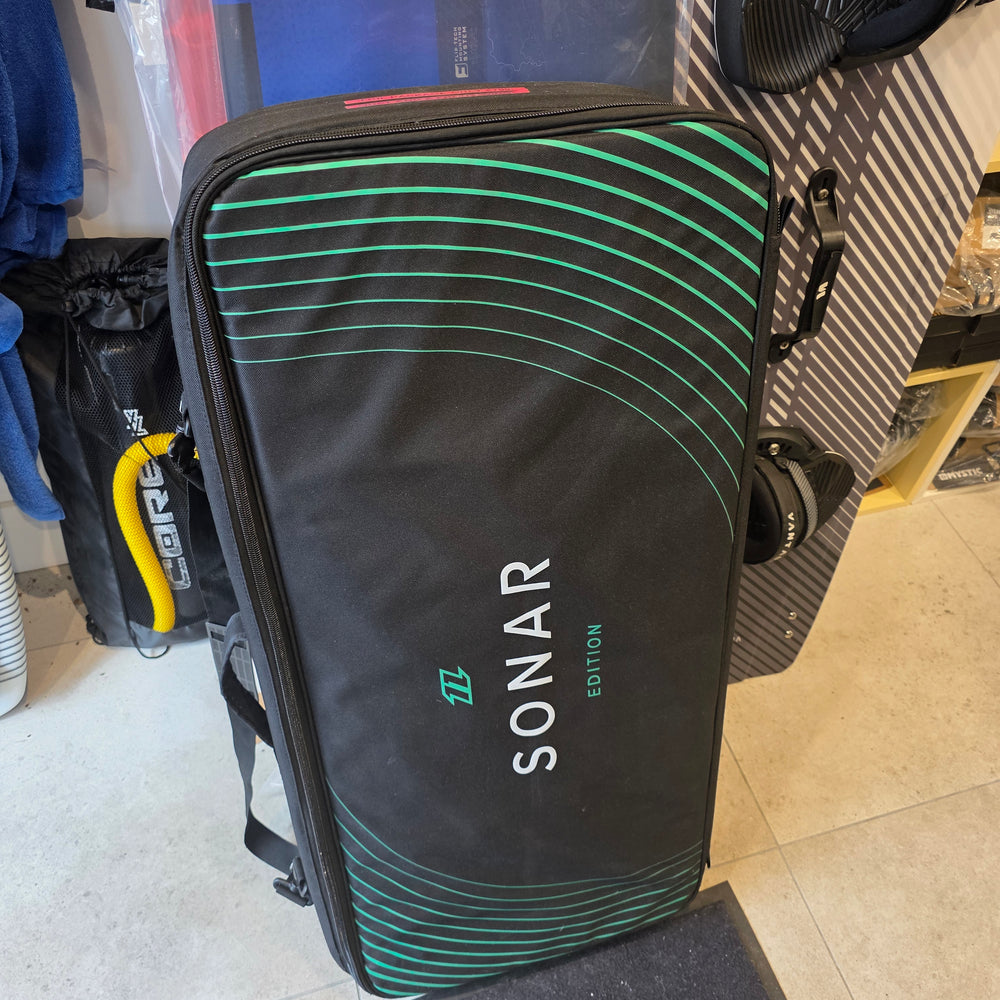 
                      
                        North Foil Kit- With Sonar bag
                      
                    