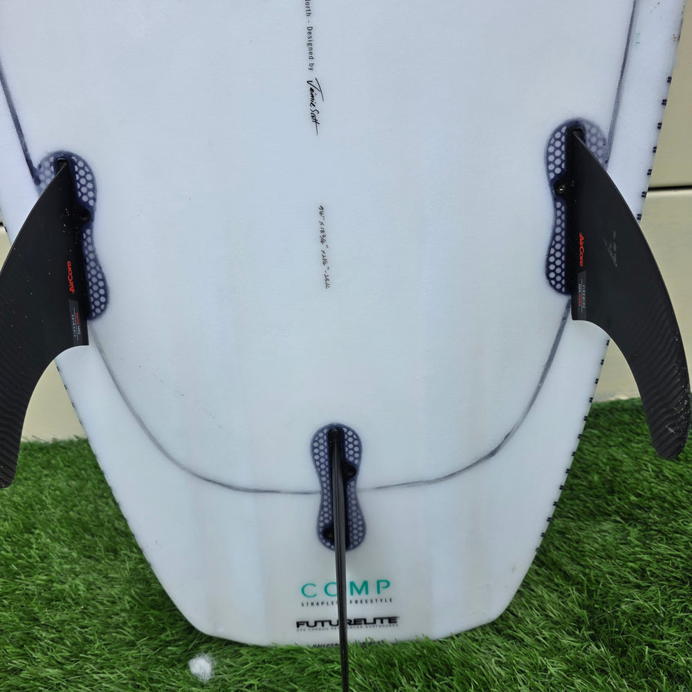 
                      
                        North Comp Directional Kite Board- 5 ft 4- Ex Demo- Very Good Condition- With FCSII Fins
                      
                    