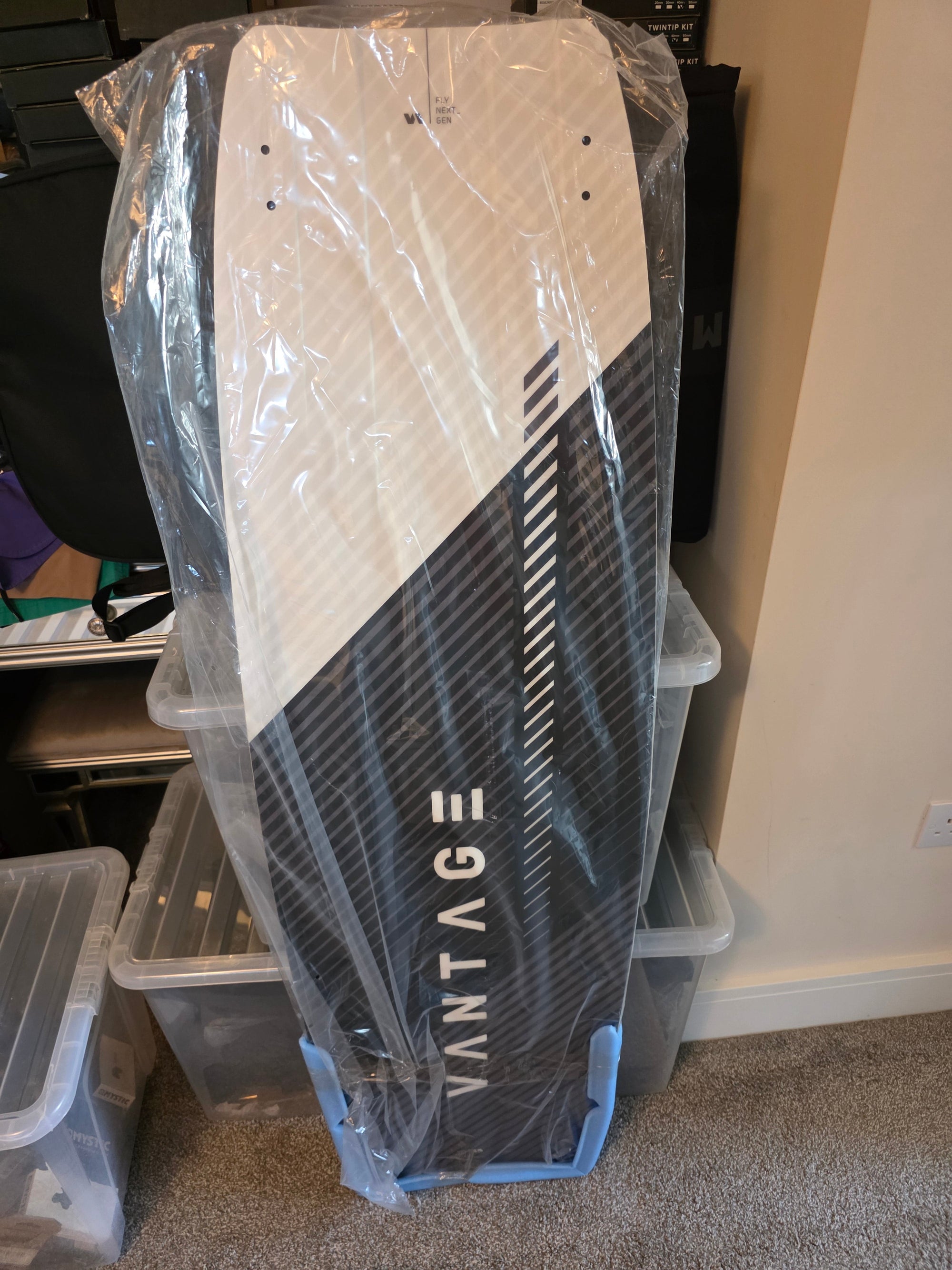 Vantage Inertia 136 deck