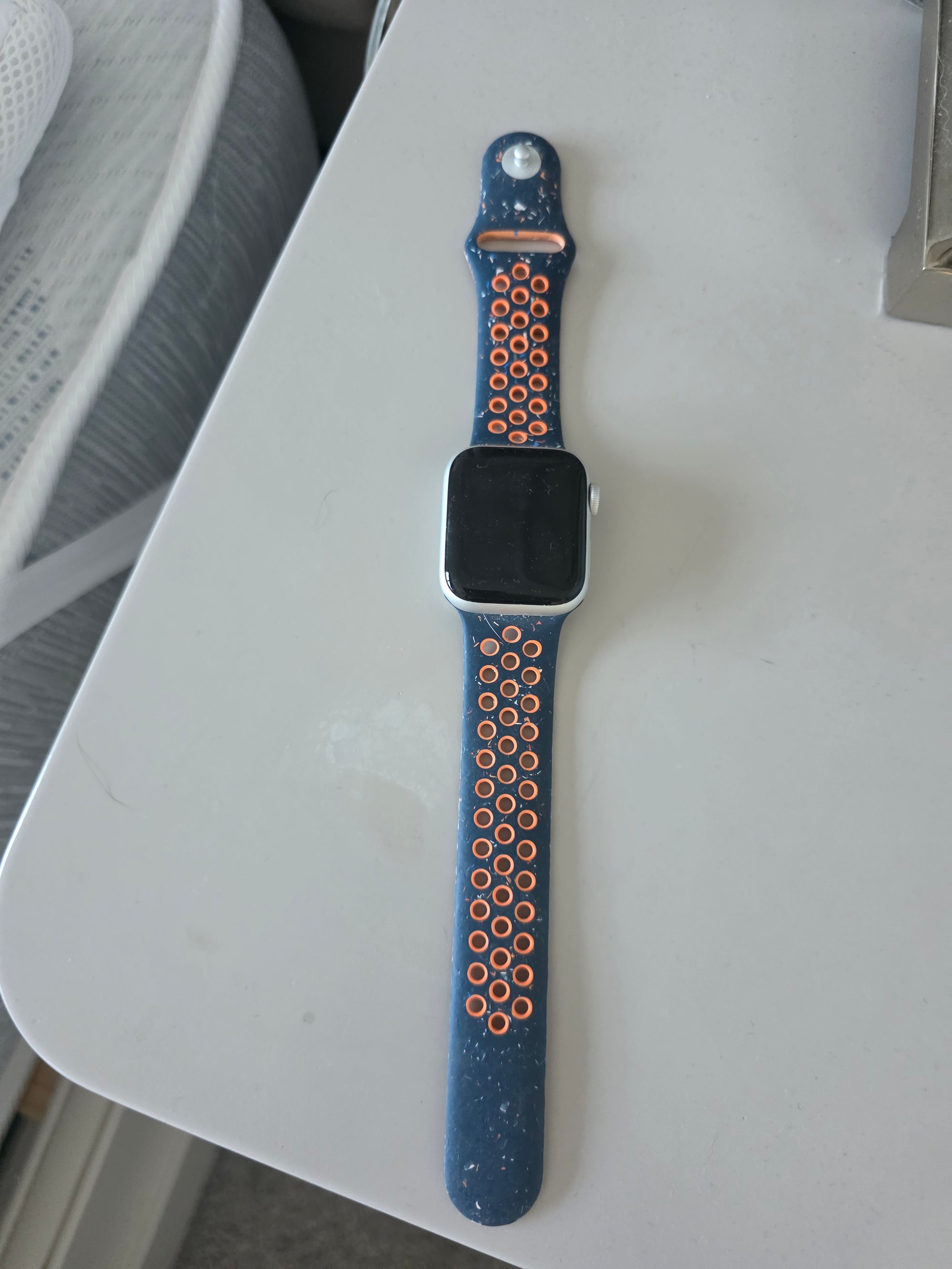 Apple Watch SE GPS, 40mm Silver Aluminium Case with Blue Flame Nike Sport Band - M/L