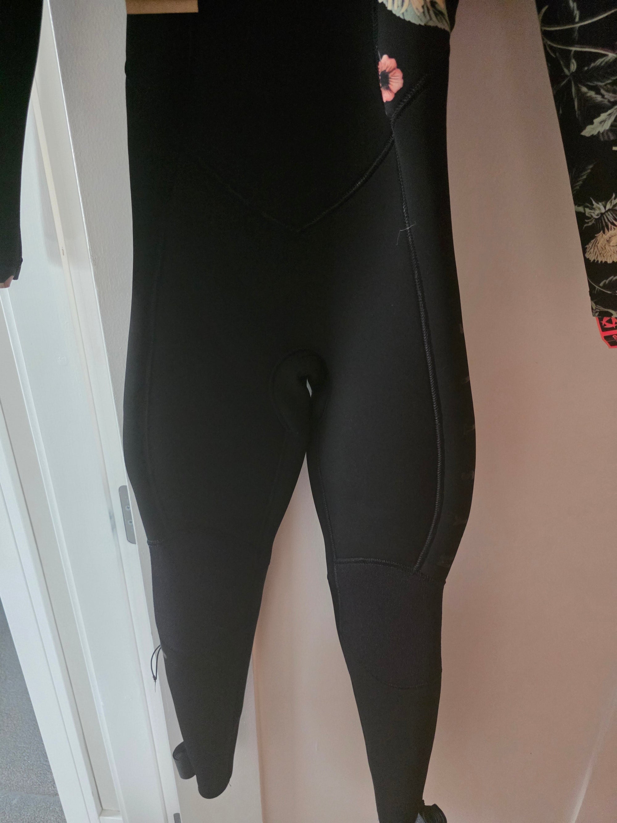 Mystic Jayde 5/4 womens wetsuit back