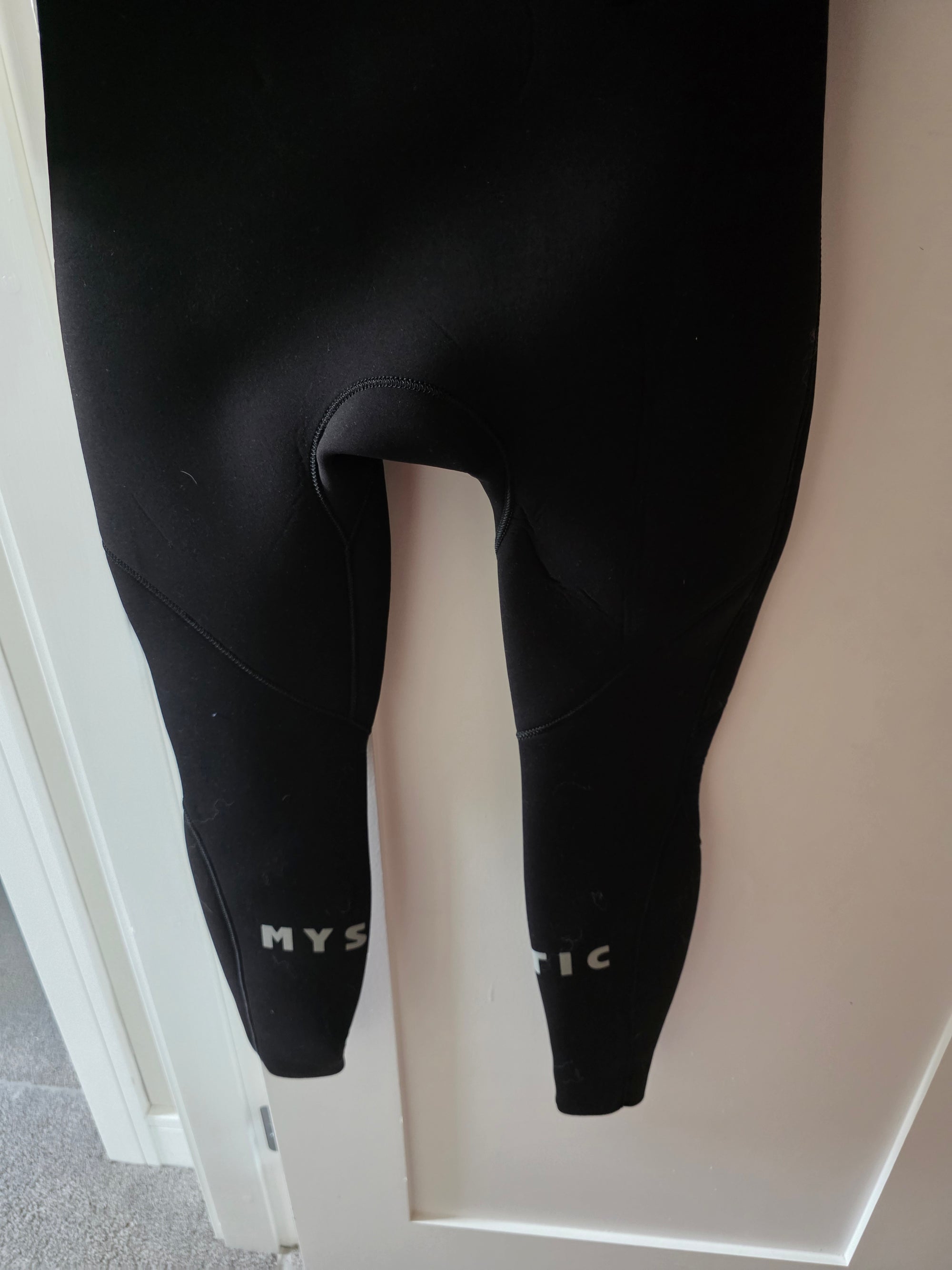 Mystic Motion 5/3mm Wetsuit – Truffle (2026)