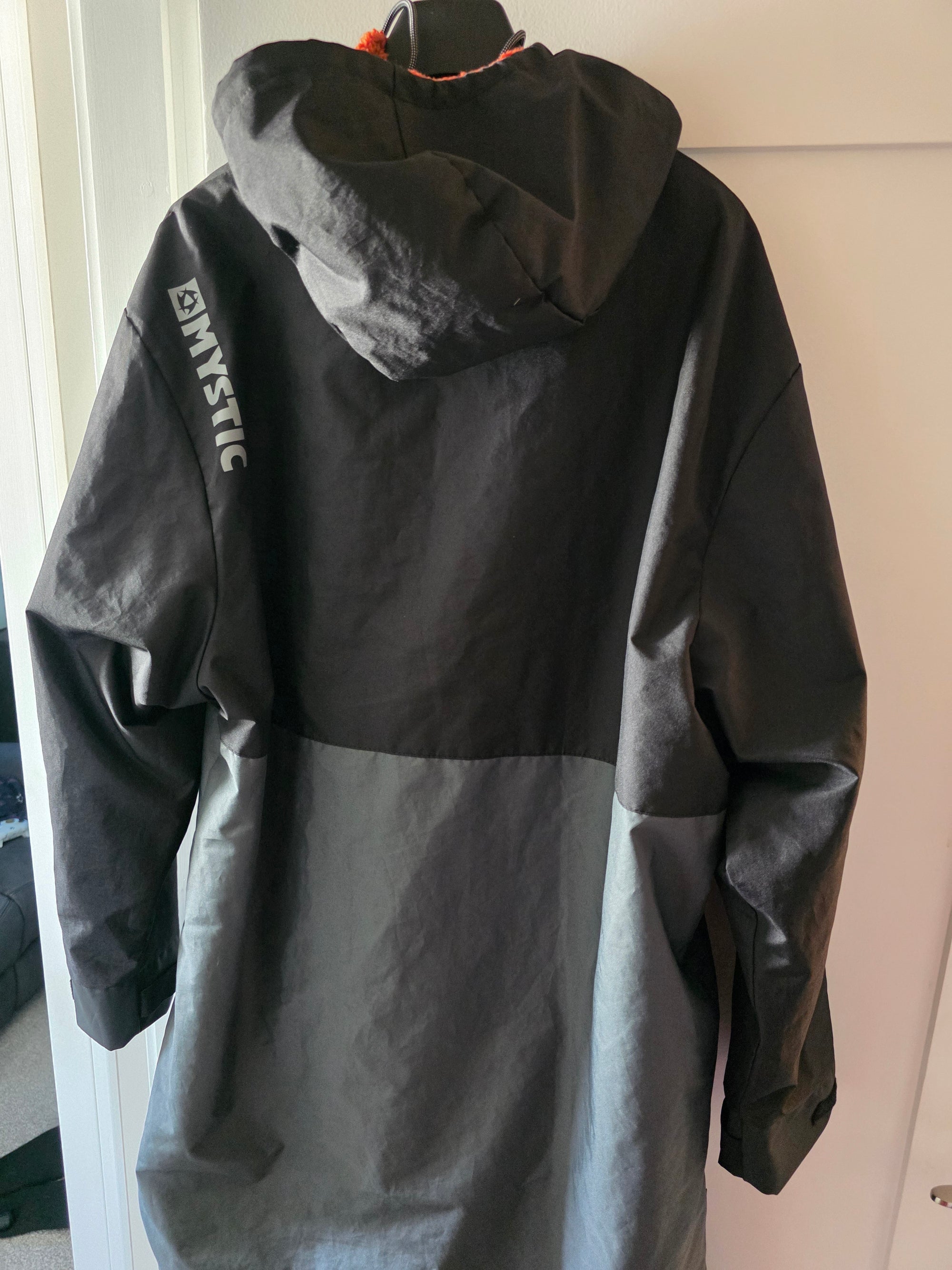 Mystic Explore Poncho – Used One Season