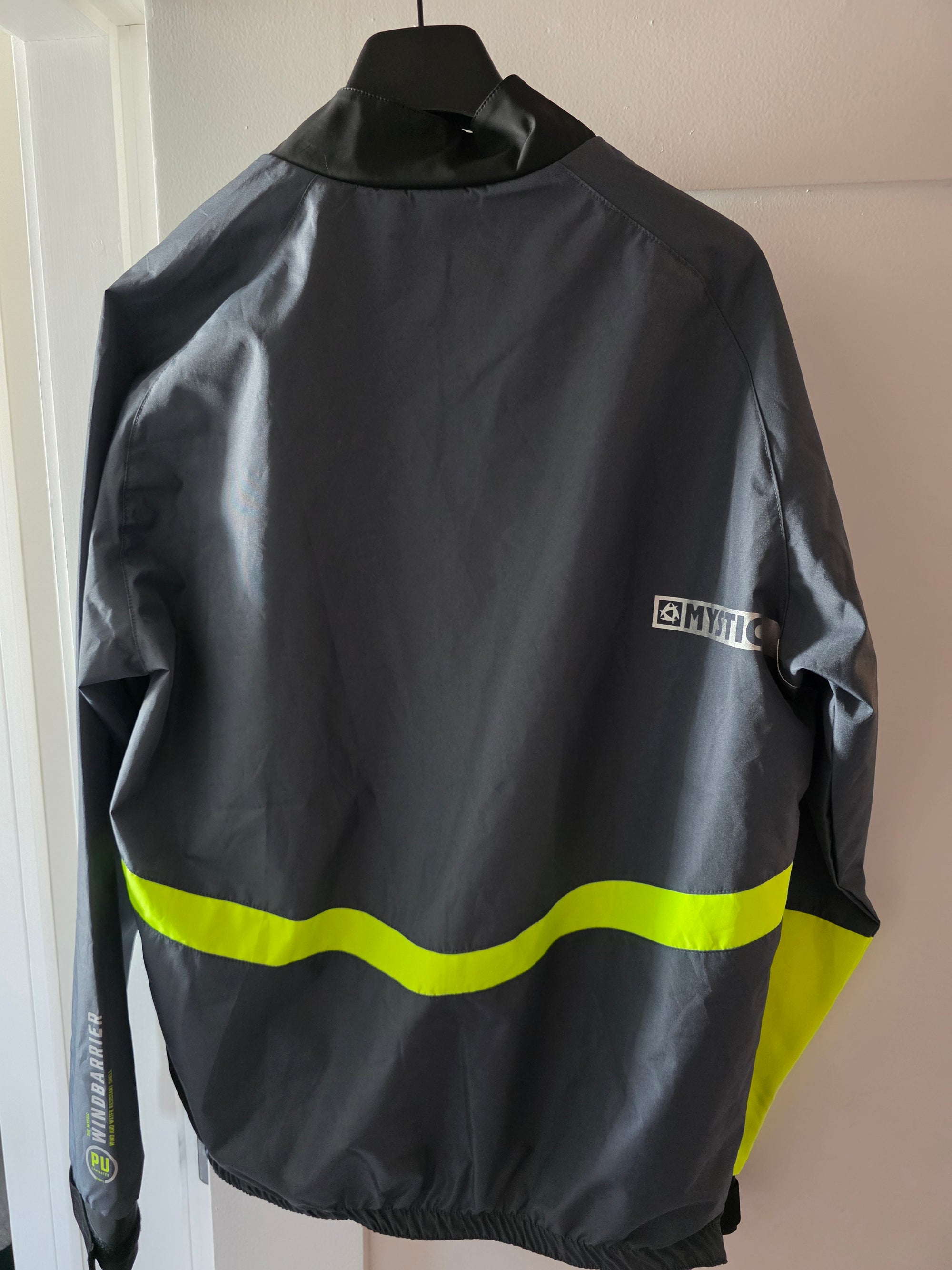 Mystic Wind Barrier Windbreaker – Grey Hi-Vis